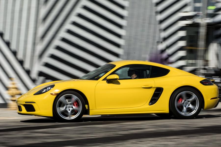  Porsche 718 Cayman S 2016 года  (NA) (фото 22 из 36)